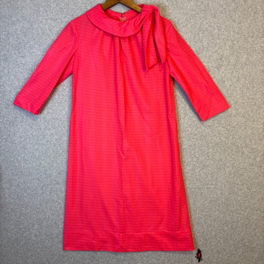Vintage 60s Womens Large Hot Pink Textured Shift Dress Bow Collar 3/4 Sleeve Mod
